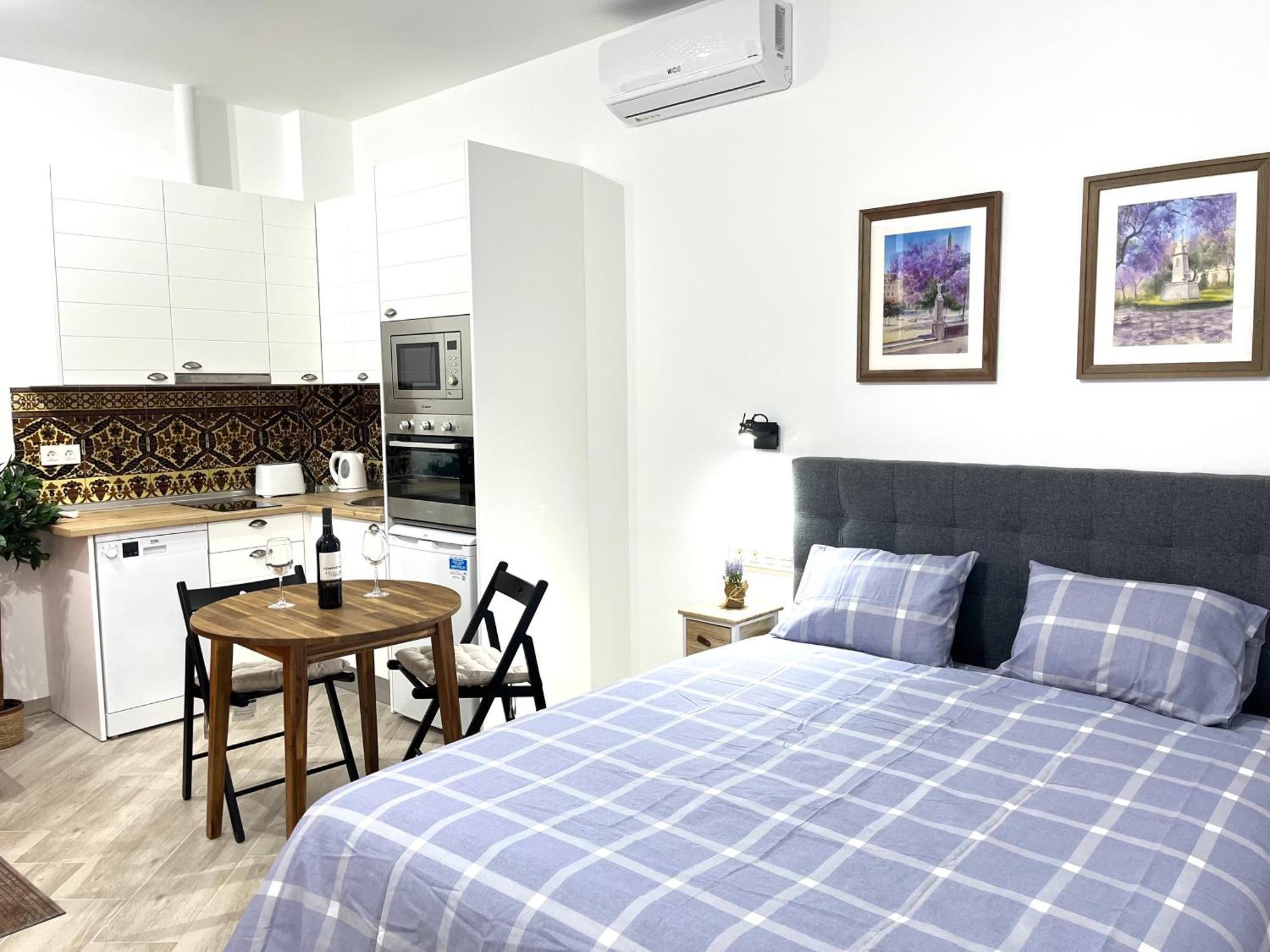 Malasana 51, New Art Apartment, Breakfast Included, Historic Center, Quite Neighborhood, Ml Malaga Luaran gambar